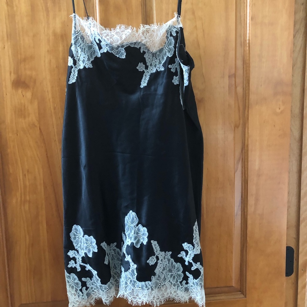 Medium Victoria Secrets Slip